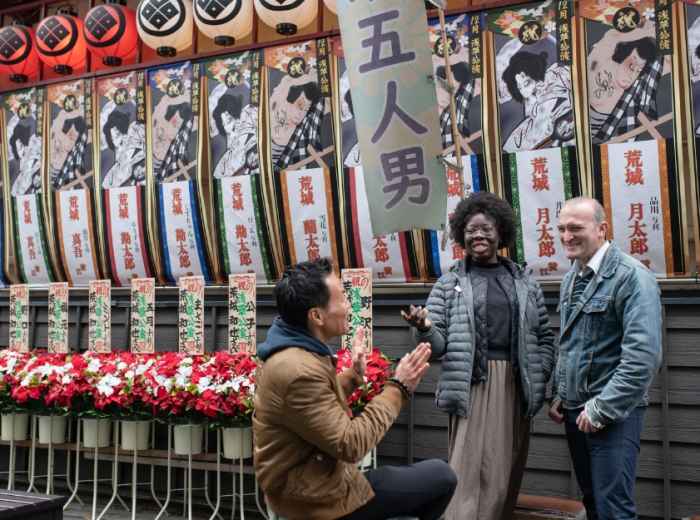 Guides in Tokyo can show you the city from a locals per