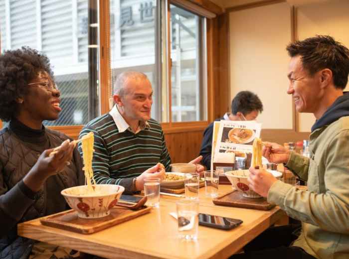 A list of the best local food tours in Tokyo. 