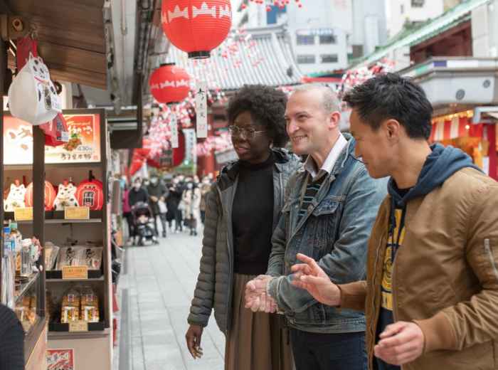 Personalized tours of Tokyo 