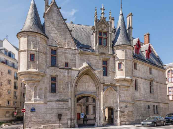  Paris' best-kept historic secret