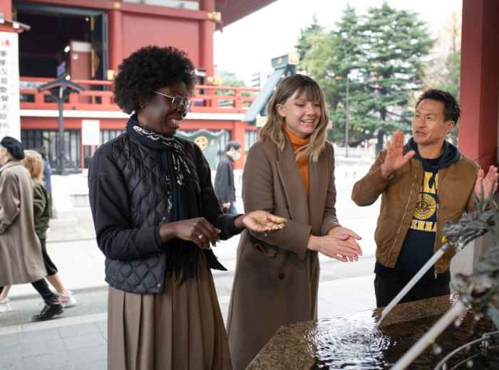 Your private tour guide will take you to historical sig