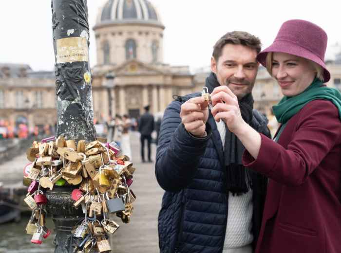 Paris: Where romance blossoms