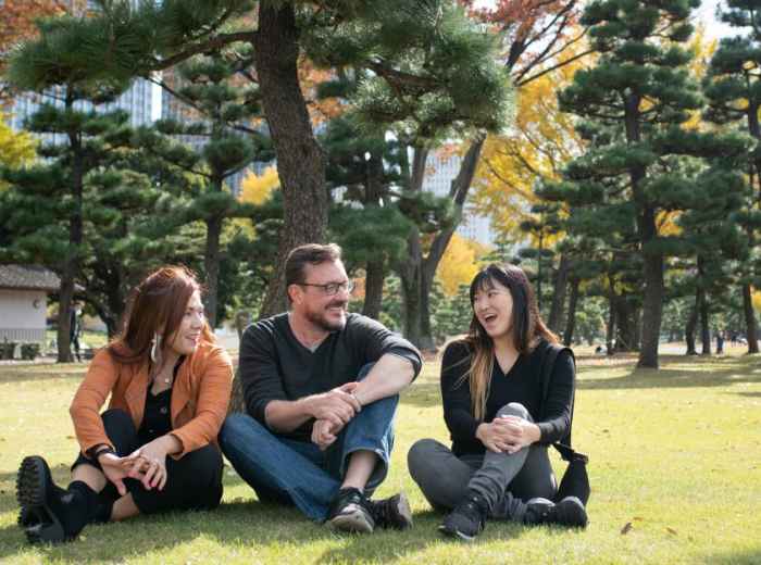 Enjoy the Imperial Palace, with its verdant Ninomaru Ga