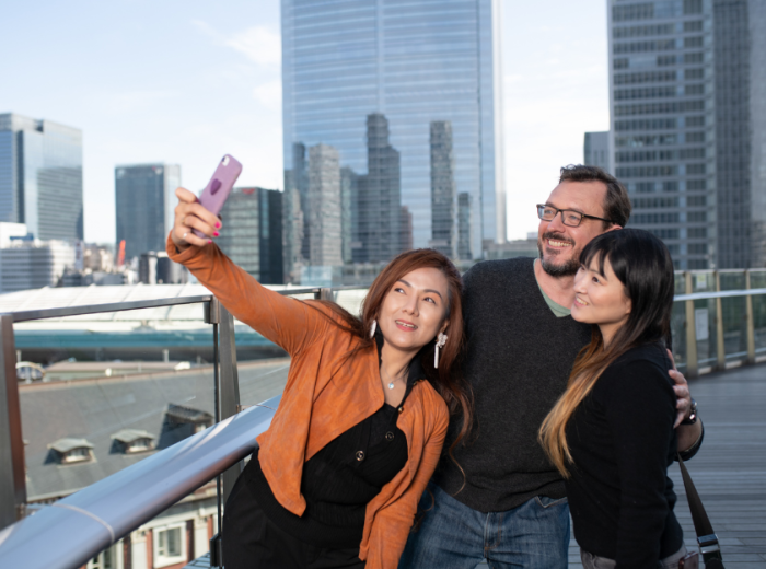 Tourists choose different time to visit Tokyo 