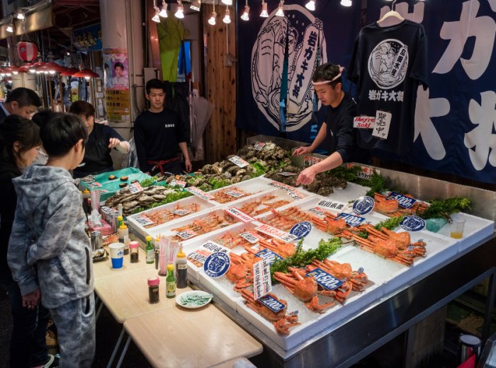 Food lover enjoy the Japanese food markets in Tkyo