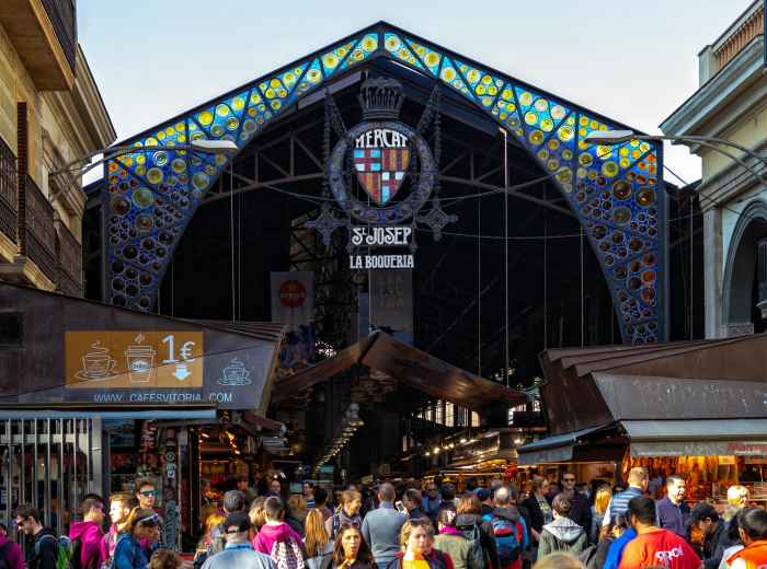 The bustling aisles of La Boqueria