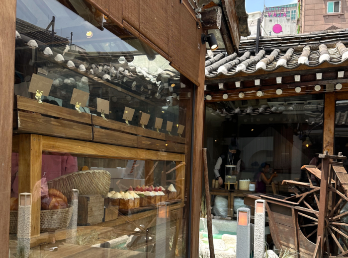 Breakfast at Café Onion Anguk