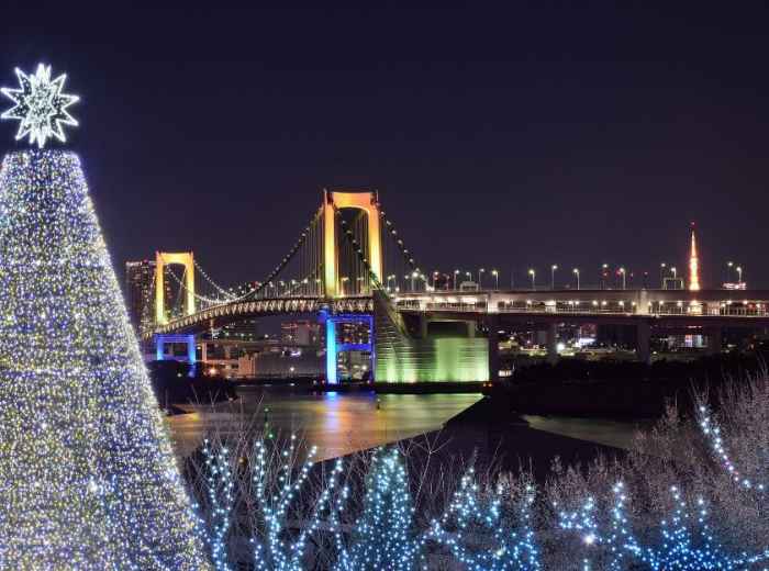 Christmas at Tokyo Beach and Decks Tokyo Beach