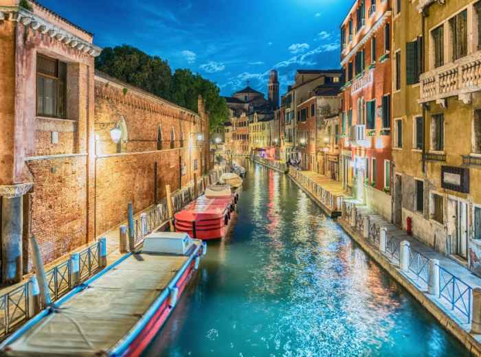 Santa-Croce-A-Slice-of-Authentic-Venice