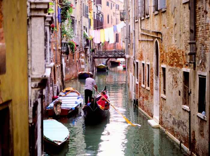 Exploring-the-Jewish-Ghetto