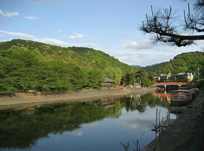 Renge Uji, Uji-shi, Kyōto-fu 611-0021, Japan  Nagono  Creative Commons Attribution-Share Alike 3.0