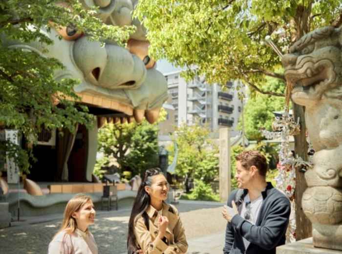 Enjoy interesting sights on your Osaka tour.