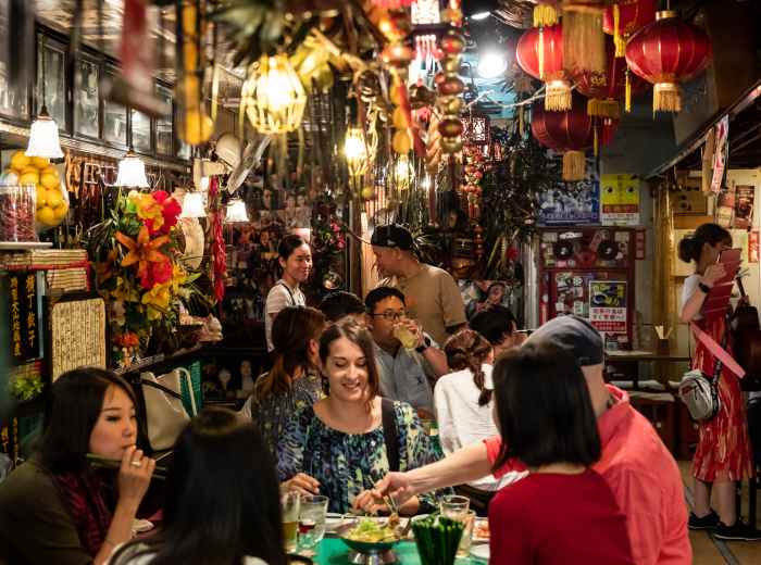 Folks enjoying spring in Tokyo