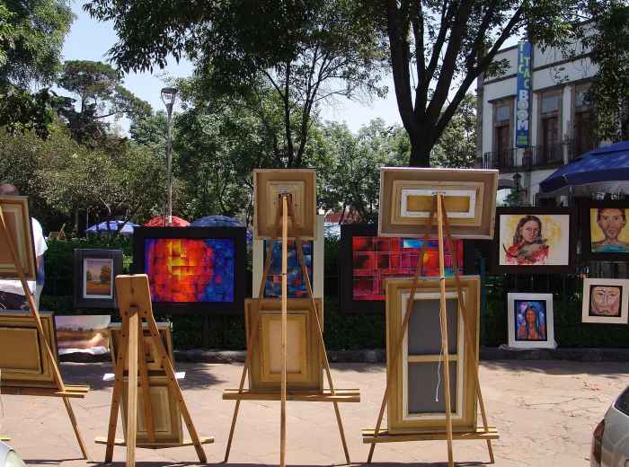 Bazar del Sábado in San Angel. Photo by Inakiherrasti via Wikicommons