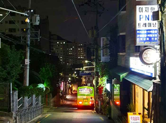 Elegant cobbled streets and ambient lighting in Kitashinchi District, Osaka's premier dining area. Photo by jason song on Unsplash
