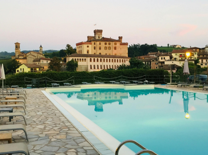 Family villas with pools and wide terraces