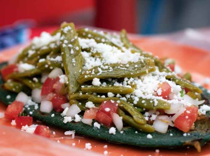 Tlacoyo with nopales