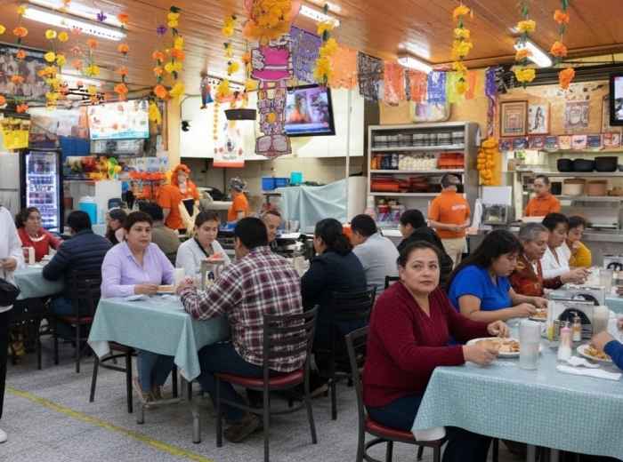 Fonda at Mercado Medellin