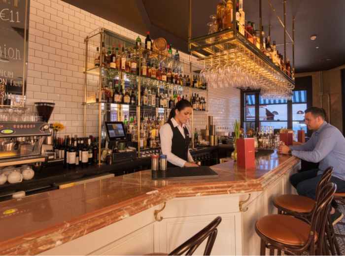 Beautiful Pichet bar for a drink or two