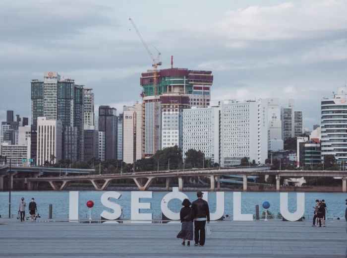 The “I Seoul U” sign at the Han River