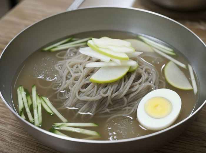 North Korean–style mul naengmyeon