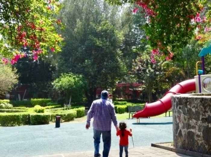 A family enjoying a neighborhood park in Mexico City 