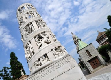 Visit the Monumental Cemetery