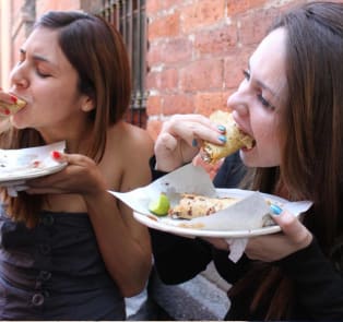 How to eat tacos like a local!
