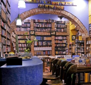 Ábaco Libros y Café