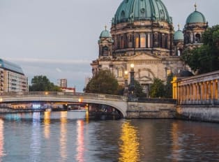 10 Must Do Things In Berlin At Night - Recommended by a