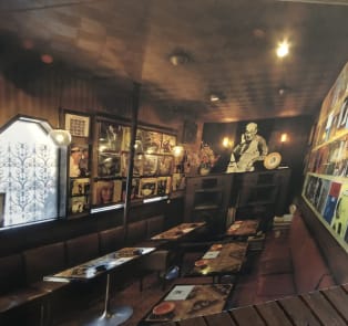 Listen to Records at Chigusa Jazz Café