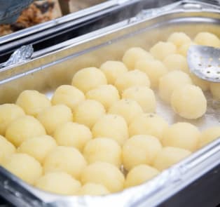 Knödel at Wirtshaus in der Au