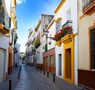 Discover hidden gems in Triana