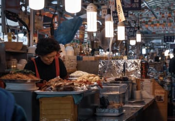 The vibrant market culture of Seoul