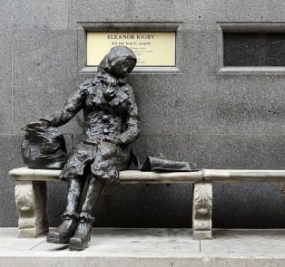 Statue of Eleanor Rigby