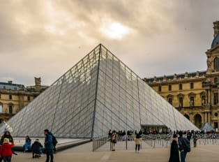 Book a tour that offers skip-the-line access