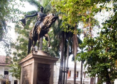Explore the Plaza de Bolivar