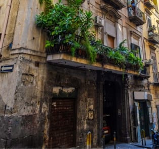 Quartieri Spagnoli - the most authentic neighborhood