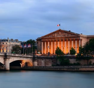 Walk by the Seine
