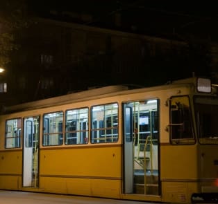 Take a night trolley tour