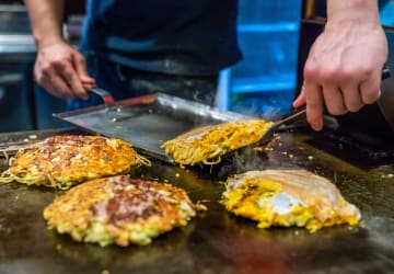 Okonomiyaki experience: Osaka's world famous pancake