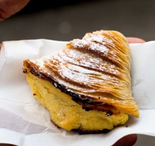 Sfogliatella