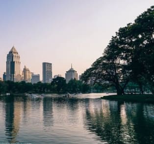 Take a boat down the Chao Phraya River