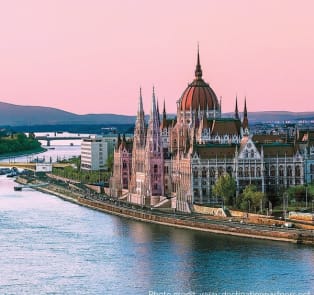 Cruise along the Danube