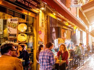5 Reasons to Visit Bologna