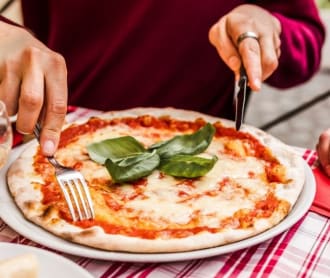 Must Eat Foods In Naples And Where To Eat Them