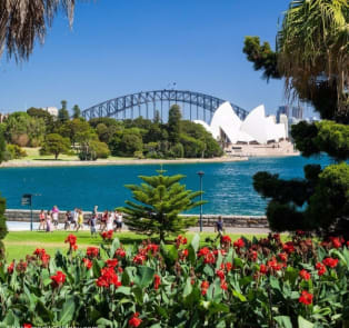 Relax at the Royal Botanic Gardens