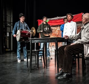 Get cultured at Teatro la Candelaria