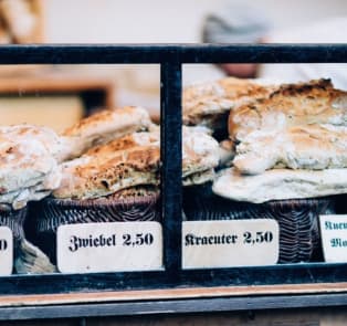 Dine out on seasonal delicacies at a food market