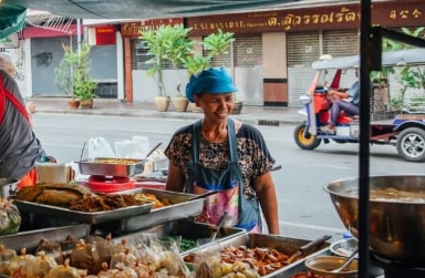 10 Must Try Foods In Bangkok